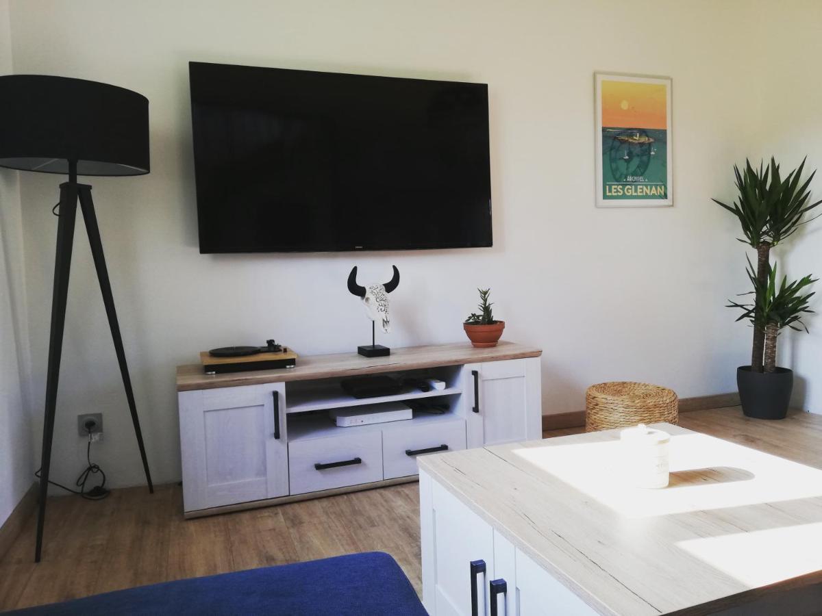 Gite De Kerliguit 3 Etoiles Pour 6 Personnes Au Coeur Du Cap-Sizun Mahalon Exterior photo