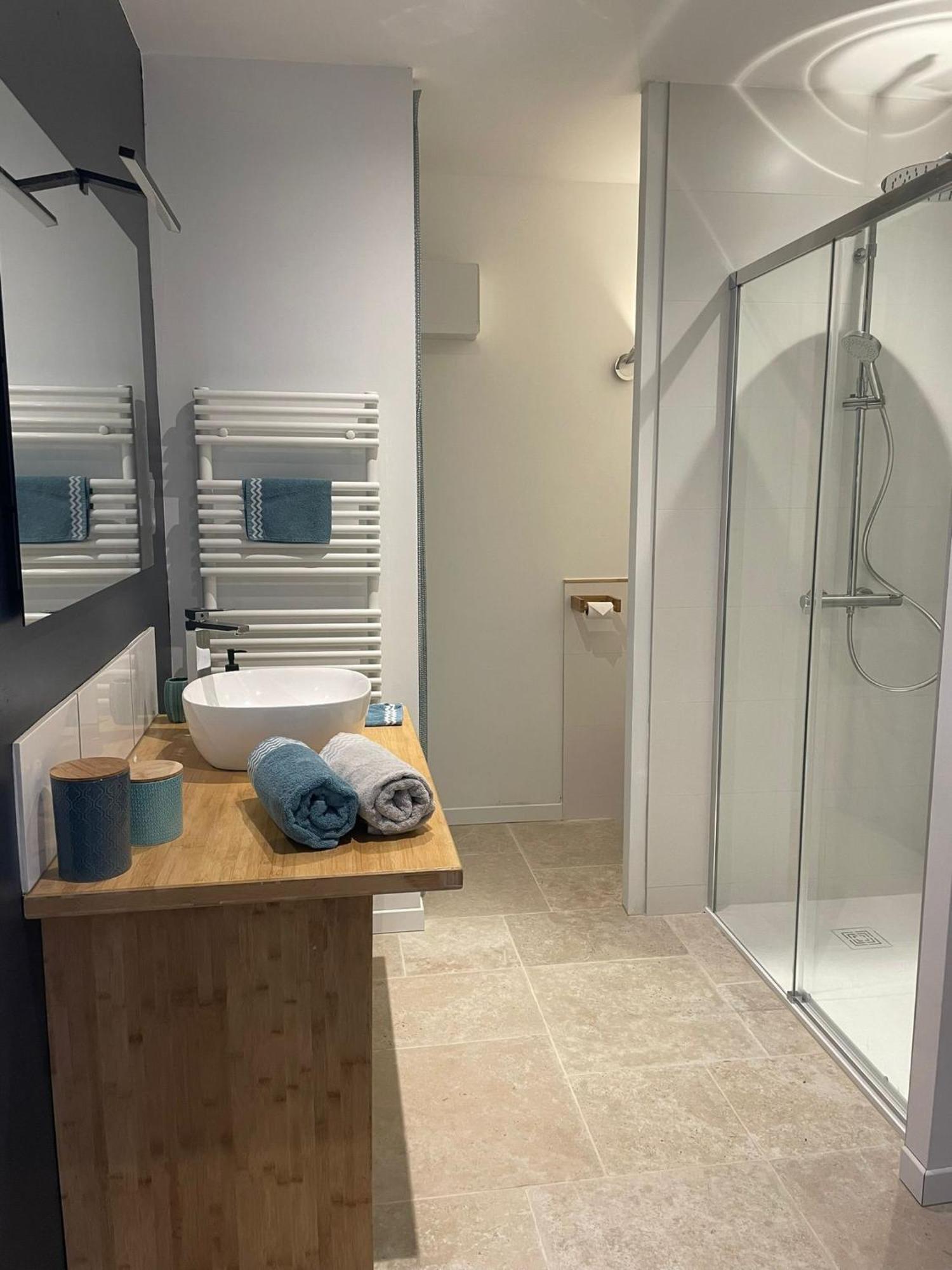 Gite De Kerliguit 3 Etoiles Pour 6 Personnes Au Coeur Du Cap-Sizun Mahalon Exterior photo